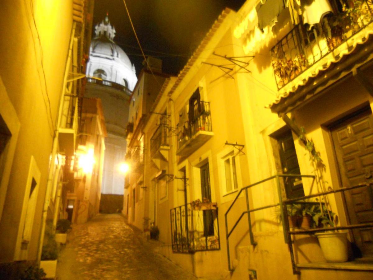 Alfama Panteao 4 Guests Apartamento *